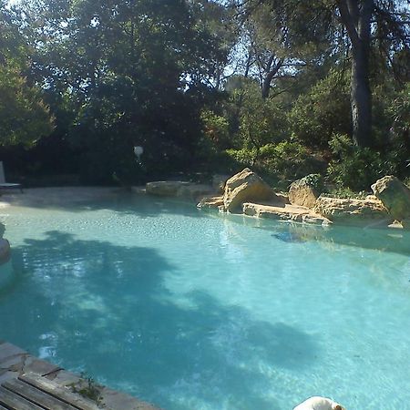 La Bousquatiere Bed & Breakfast Piolenc Oda fotoğraf