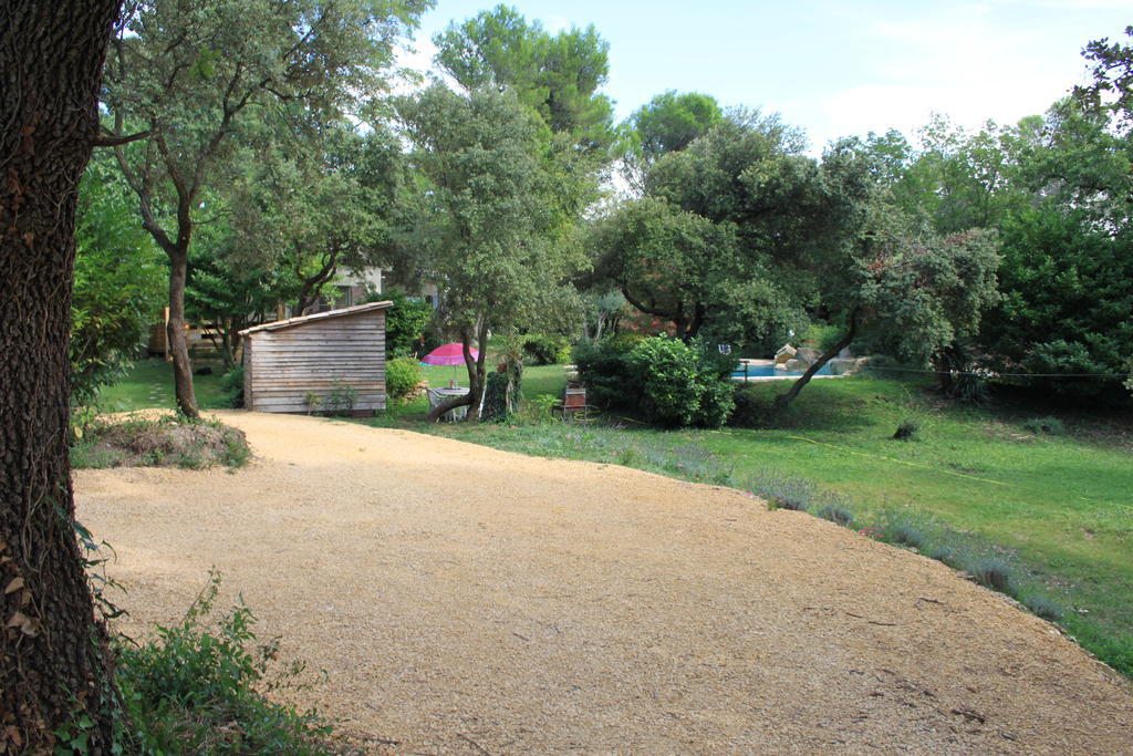 La Bousquatiere Bed & Breakfast Piolenc Dış mekan fotoğraf